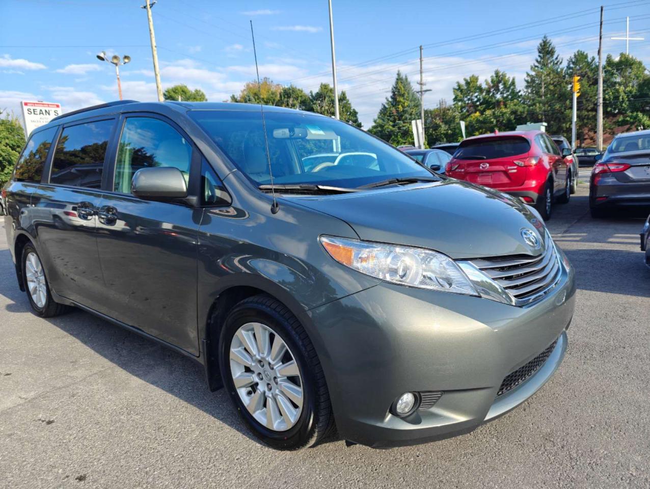 2012 Toyota Sienna 5dr V6 XLE 7-Pass FWD - Photo #7