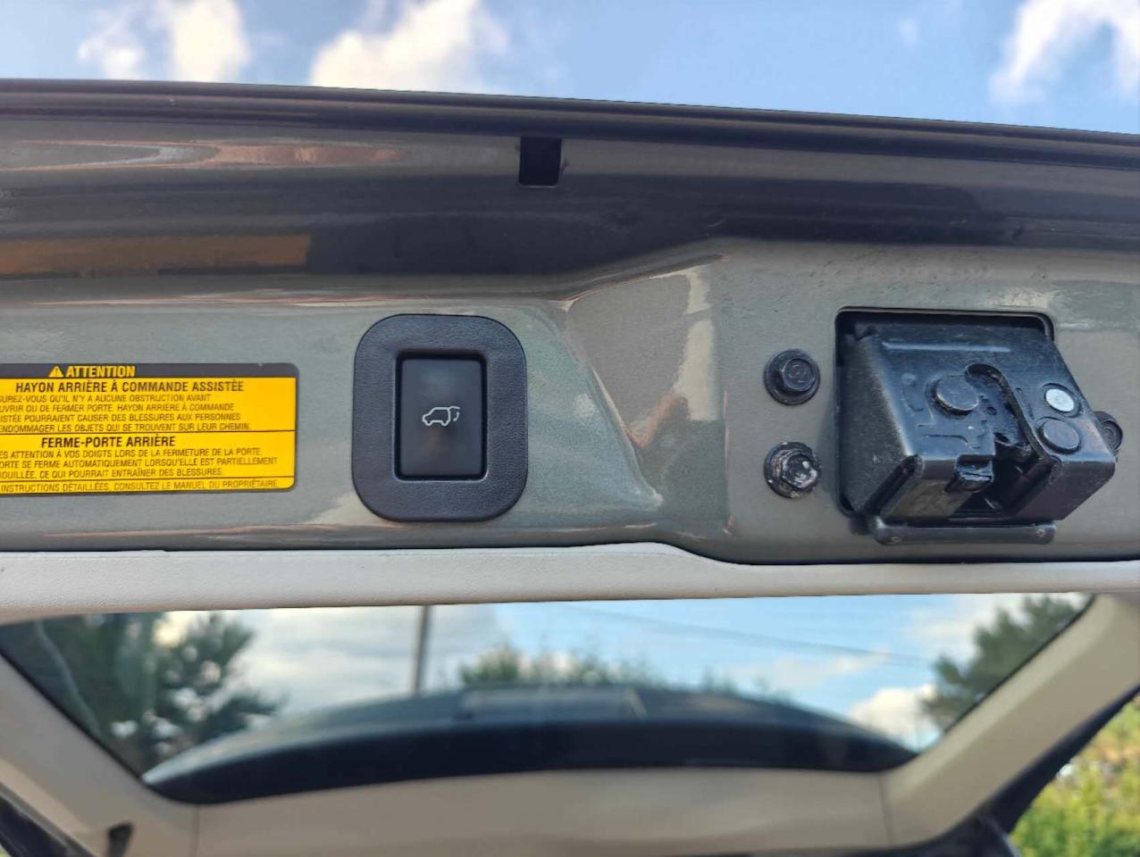 2012 Toyota Sienna 5dr V6 XLE 7-Pass FWD - Photo #24