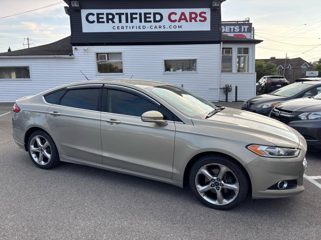 Used 2015 Ford Fusion SE ** HTD SEATS, BACK CAM ** for sale in St Catharines, ON