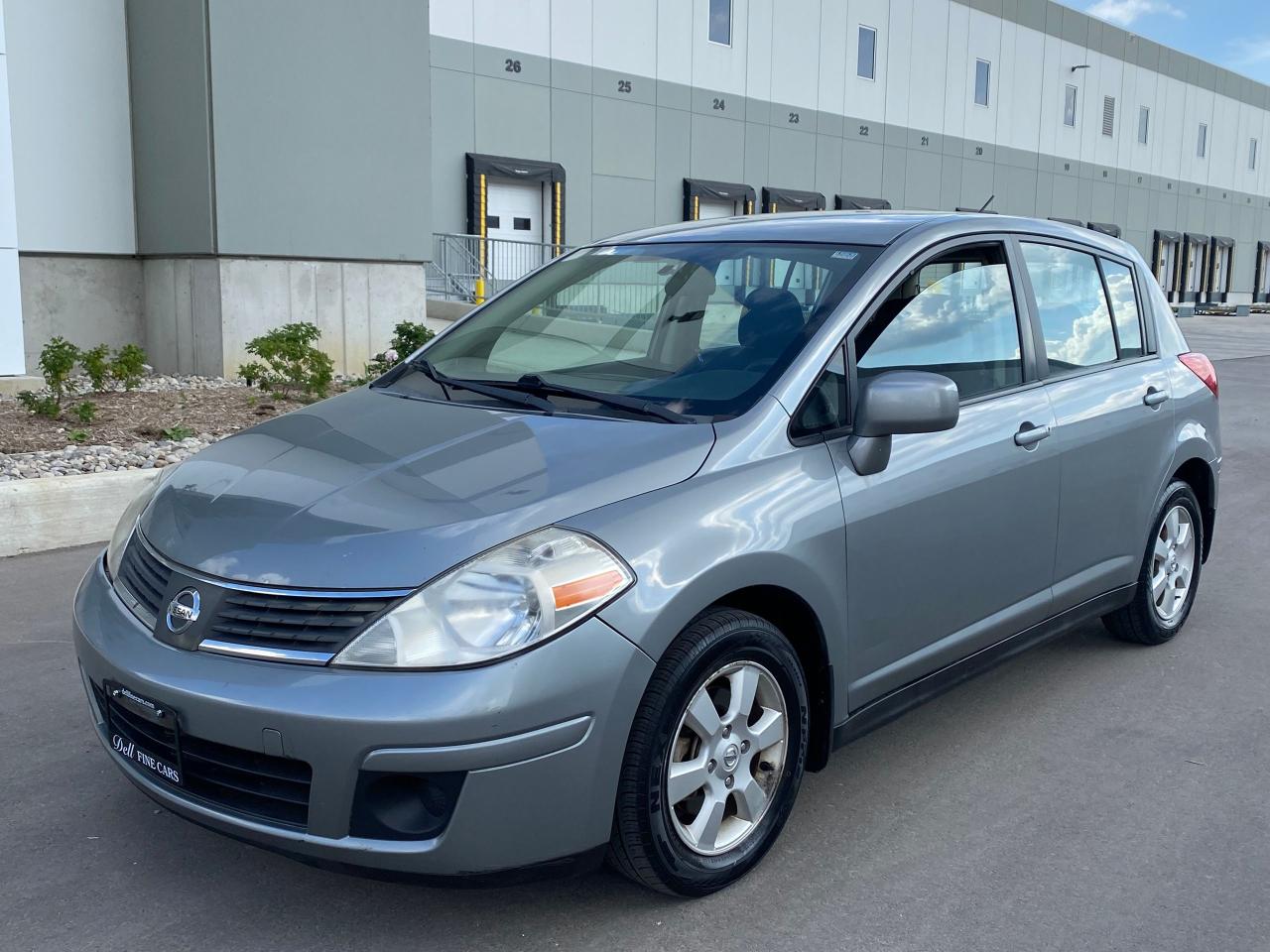 2008 Nissan Versa SL - AUTO - Photo #2