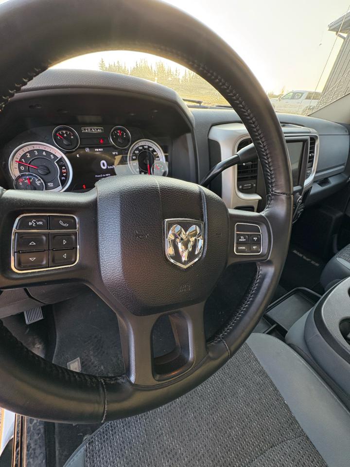 2017 RAM 2500 4WD CREW CAB 149" SLT - Photo #16