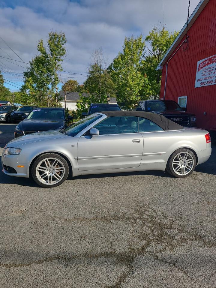 2009 Audi A4  - Photo #2