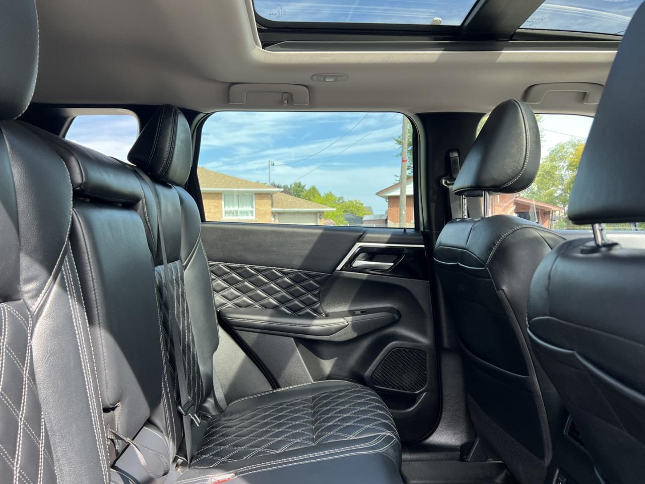 2023 Mitsubishi Outlander SEL S-AWC - Photo #12