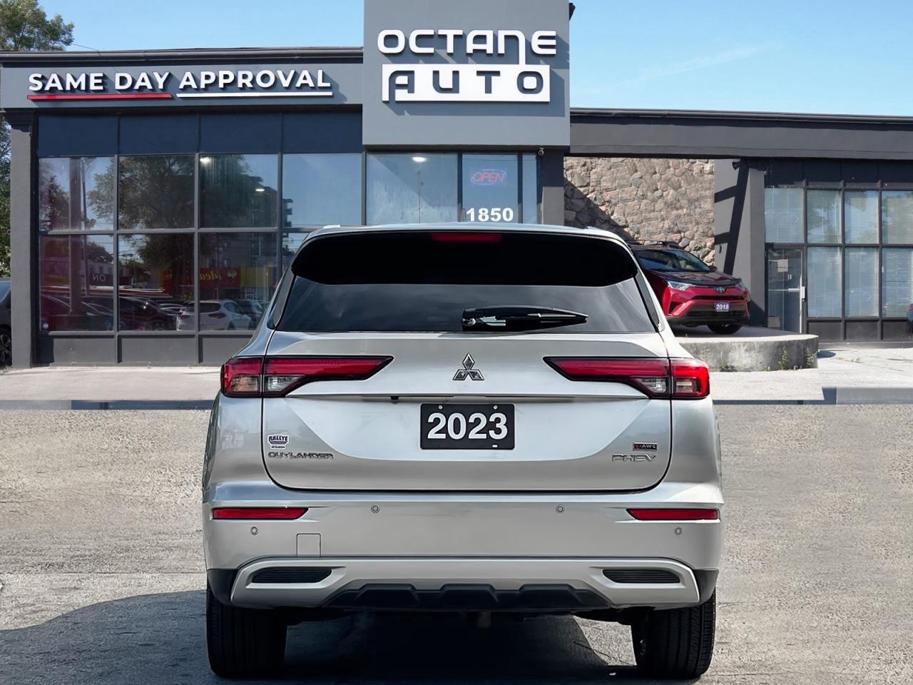 2023 Mitsubishi Outlander Phev SEL S-AWC Photo4
