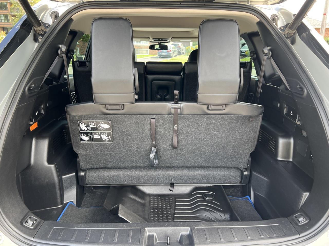 2023 Mitsubishi Outlander Phev SEL S-AWC Photo