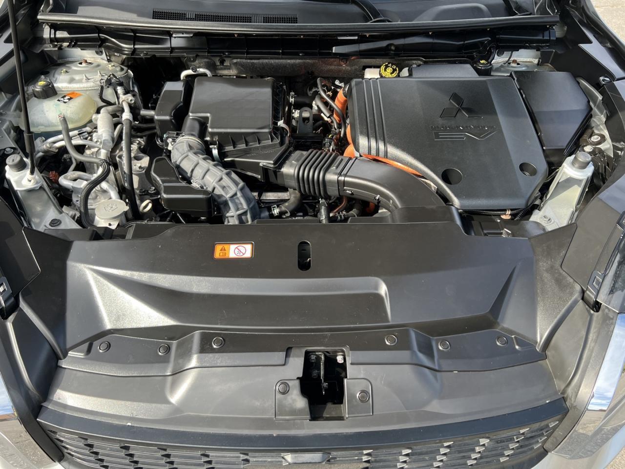 2023 Mitsubishi Outlander Phev SEL S-AWC Photo