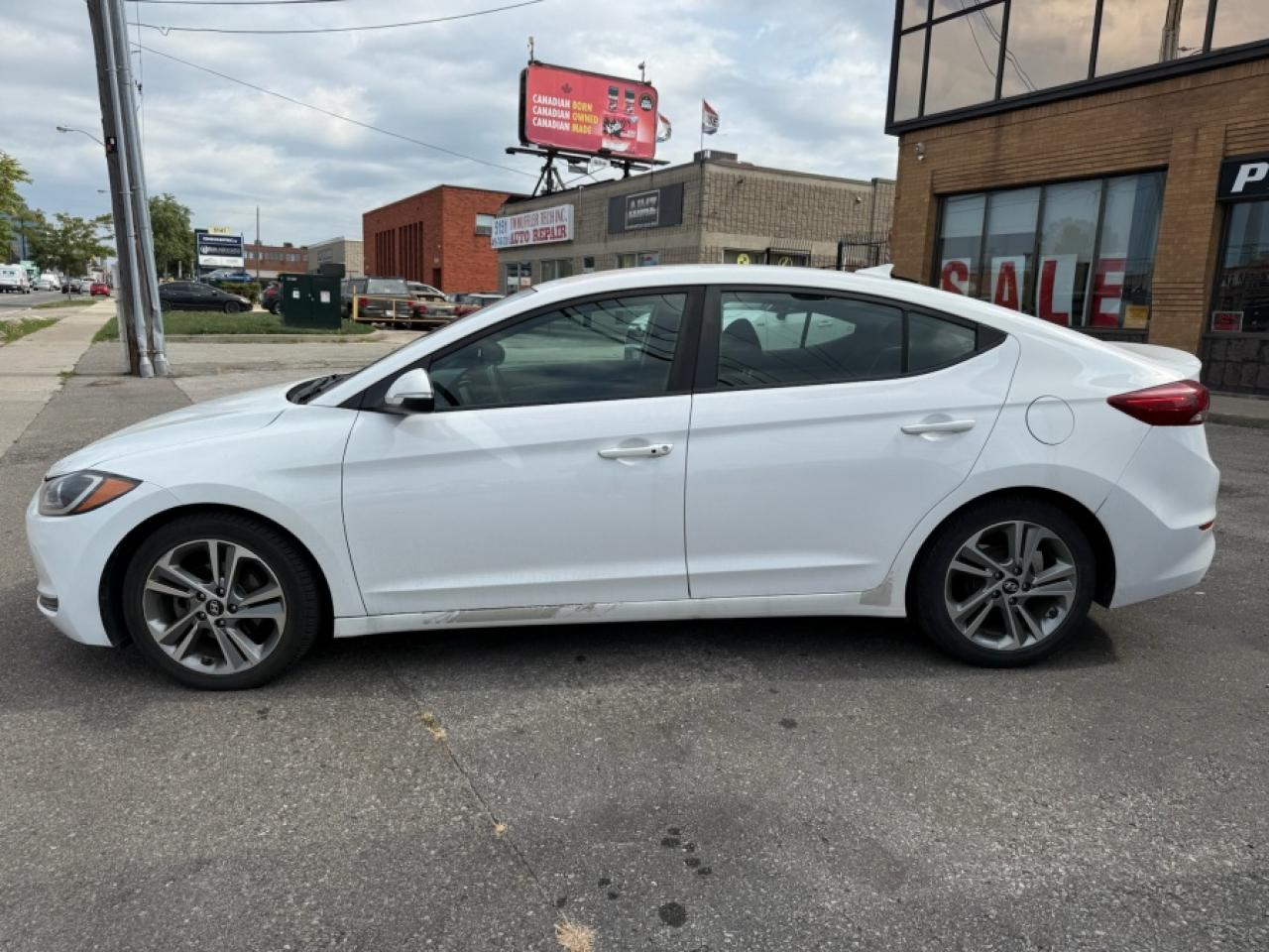 2017 Hyundai Elantra SE/ LOW MILEAGE/ BLINDSPOT/ REAR CAM/ APPLE CARPLA - Photo #3