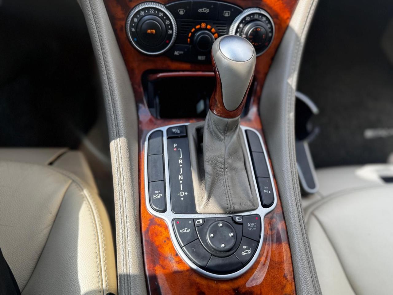 2003 Mercedes-Benz SL-Class 5.0L AUTO NAVIGATION CONVERTABLE HARD TOP - Photo #18