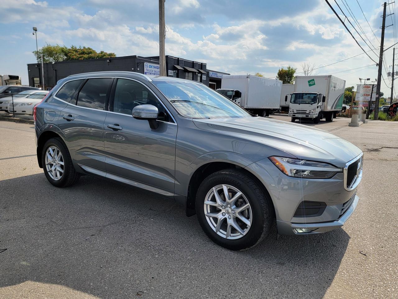 2021 Volvo XC60 T5 AWD Momentum Photo2