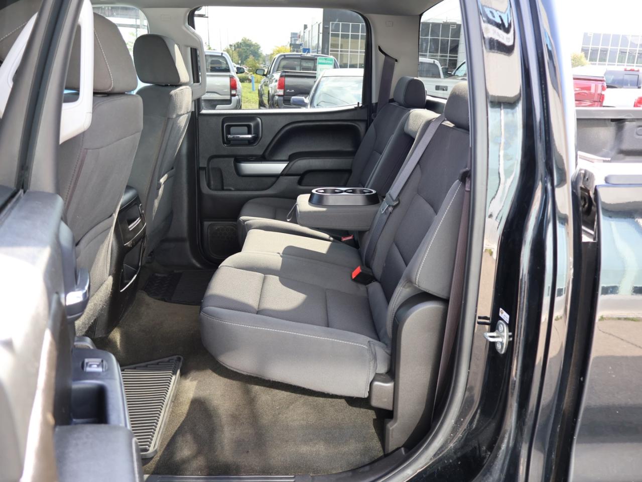 2017 Chevrolet Silverado 1500 V8 LT-Z71 CREW 4WD CERTIFIED *ACCIDENT FREE* CAMERA BLUETOOTH HEATED SEATS CRUISE ALLOYS - Photo #16