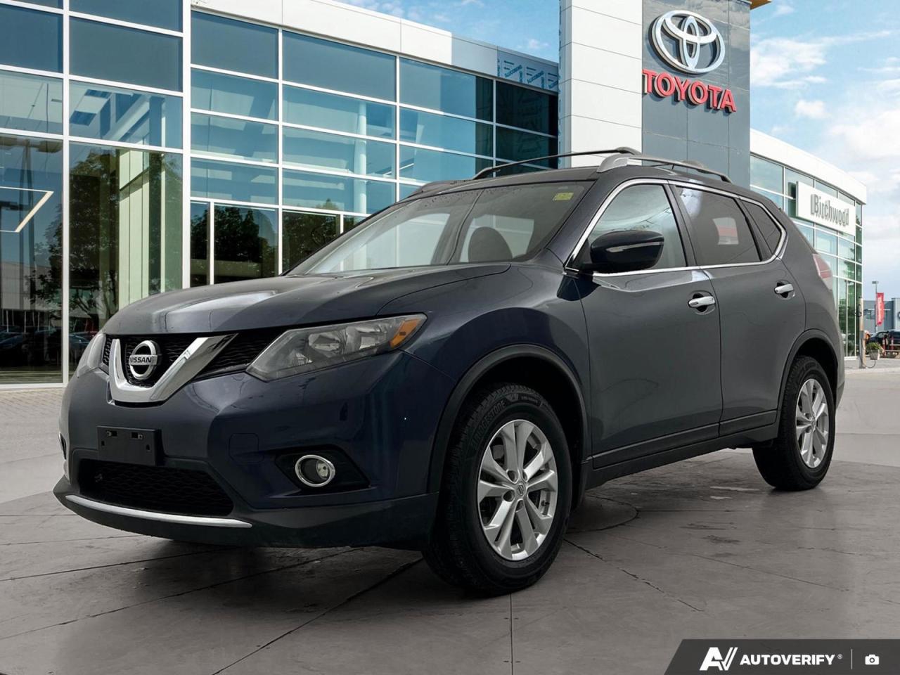 Used 2015 Nissan Rogue SV AWD | Local | Low KM | Moonroof | for sale in Winnipeg, MB