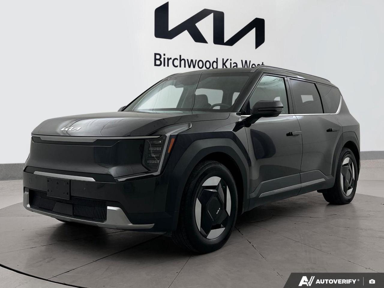 Used 2024 Kia EV9 Land AWD | Local Trade | for sale in Winnipeg, MB
