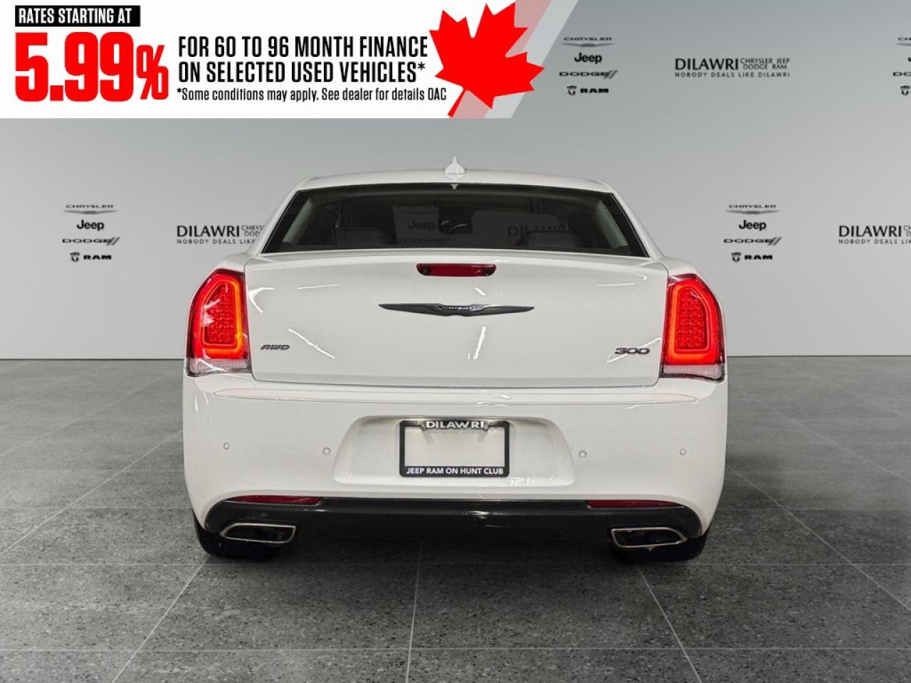 2023 Chrysler 300 300 Touring L AWD Photo3