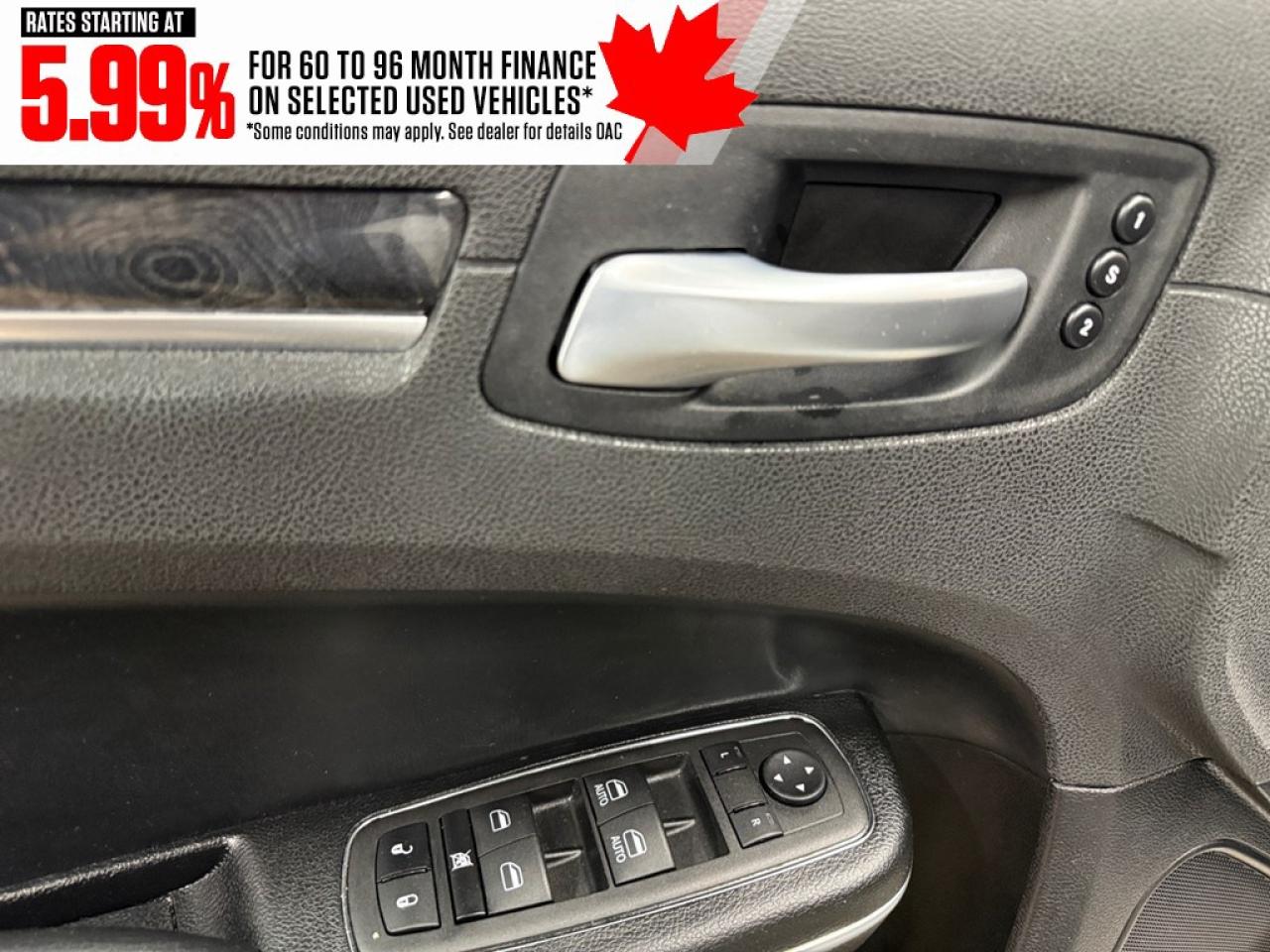 2023 Chrysler 300 300 Touring L AWD Photo