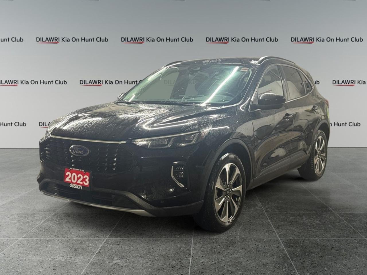 Used 2023 Ford Escape Platinum AWD for sale in Nepean, ON