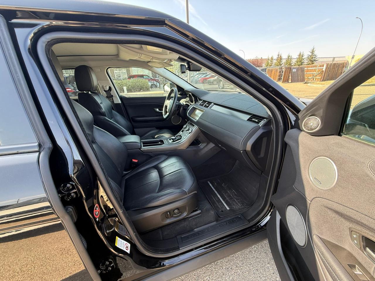 2018 Land Rover Range Rover Evoque SE AWD | ALL CREDIT ACCEPTED!! - Photo #16