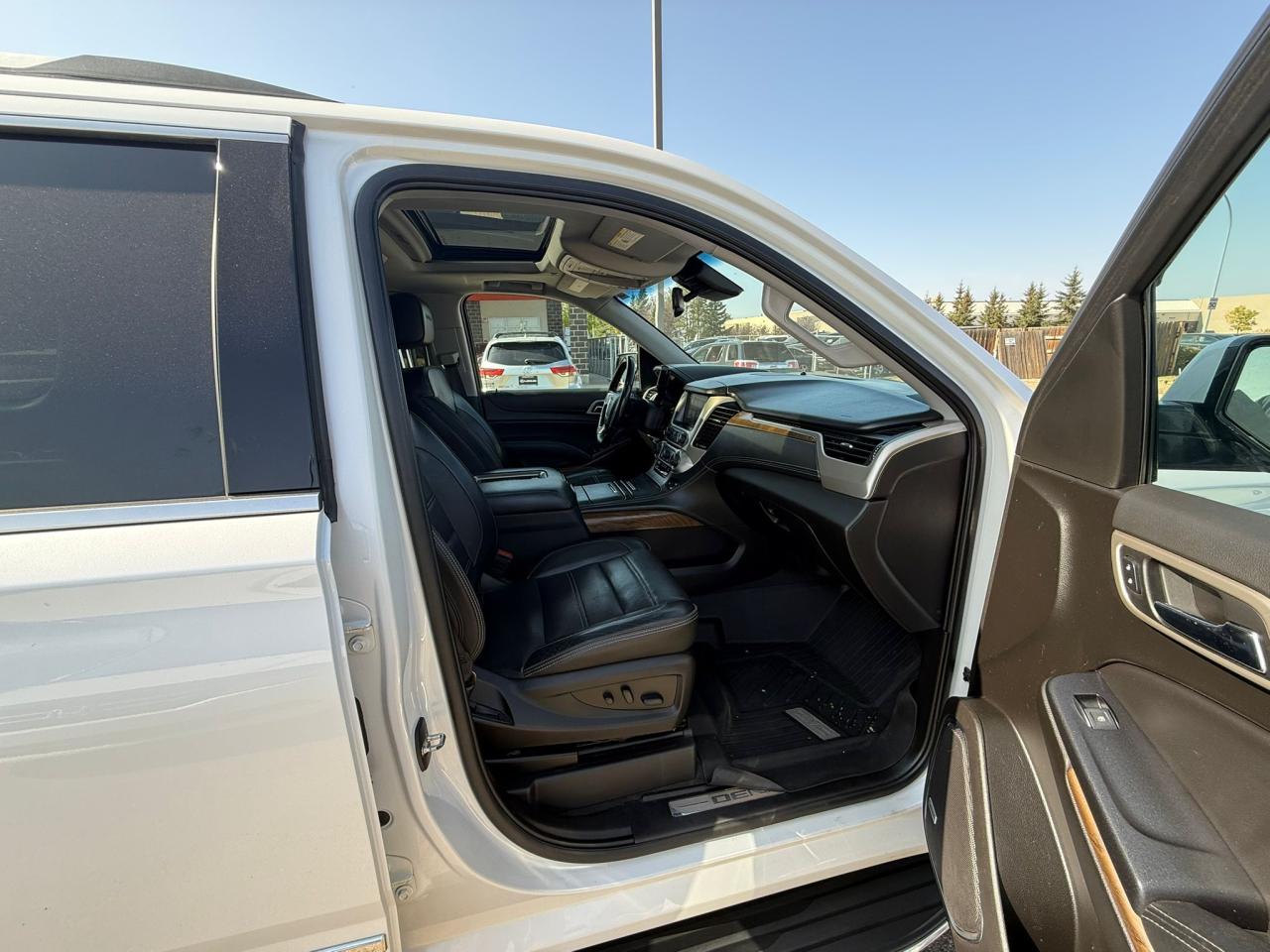 2019 GMC Yukon XL Denali | ALL CREDIT ACCEPTED!! - Photo #8