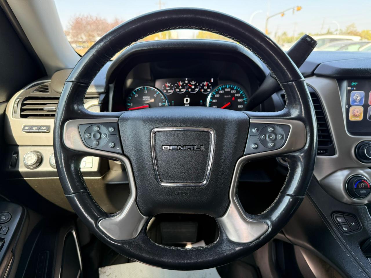 2019 GMC Yukon XL Denali | ALL CREDIT ACCEPTED!! - Photo #10