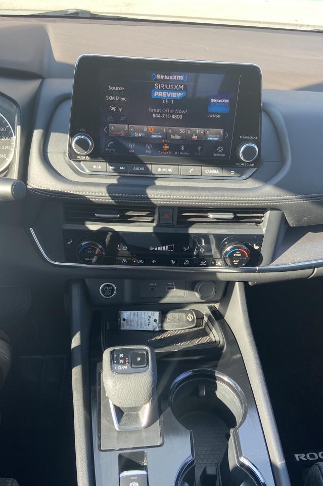 2023 Nissan Rogue SV MOONROOF Photo