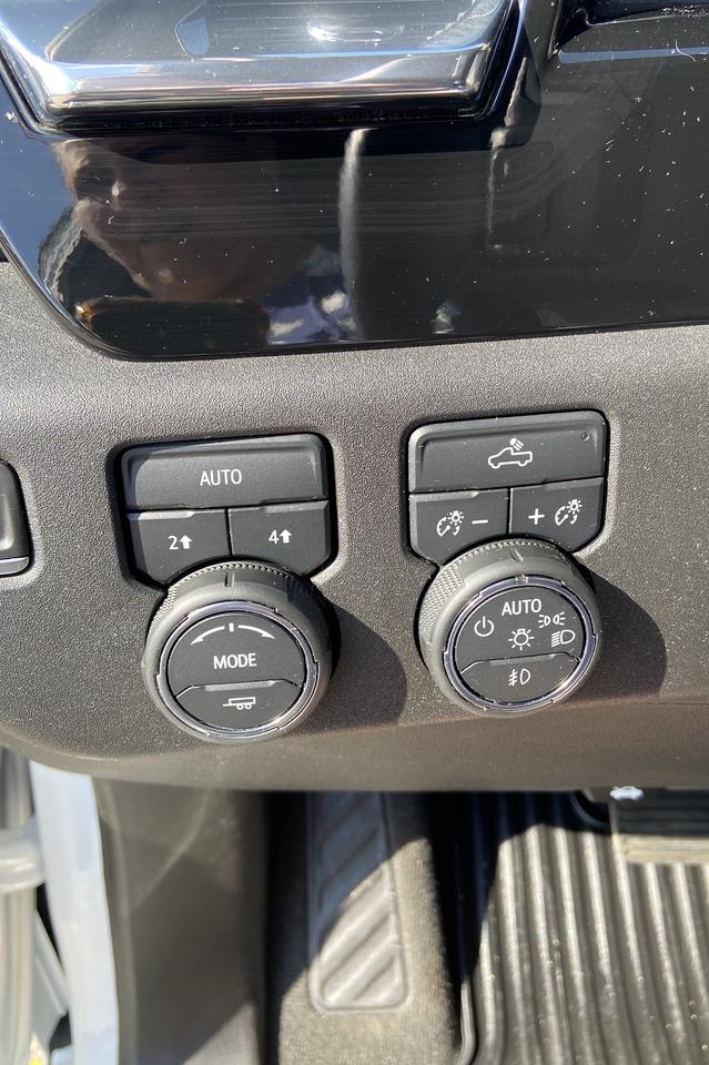 2023 Chevrolet Silverado 1500 4WD Crew Cab 147" RST Photo