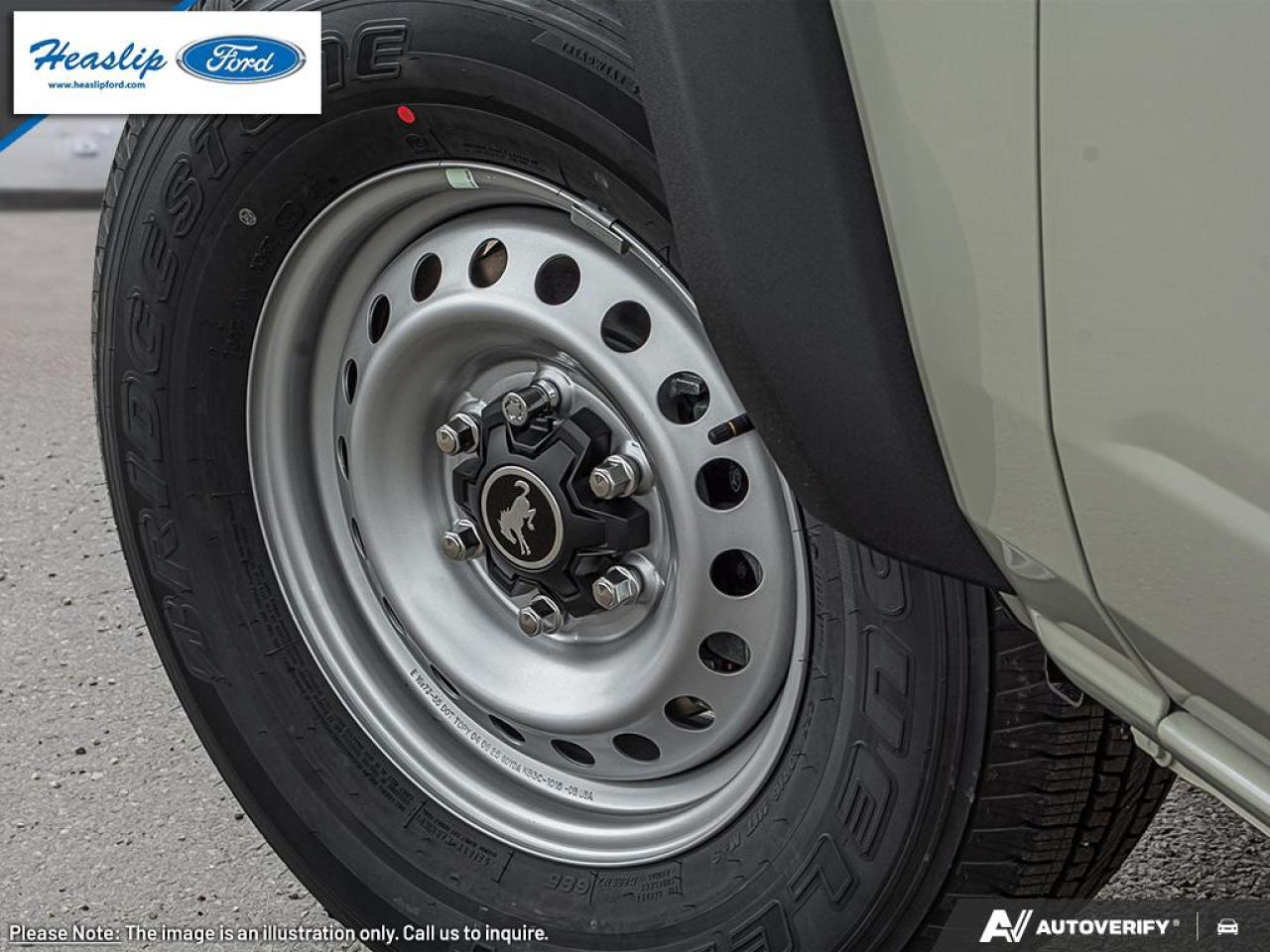 2025 Ford Bronco Base 2 DOOR Photo5