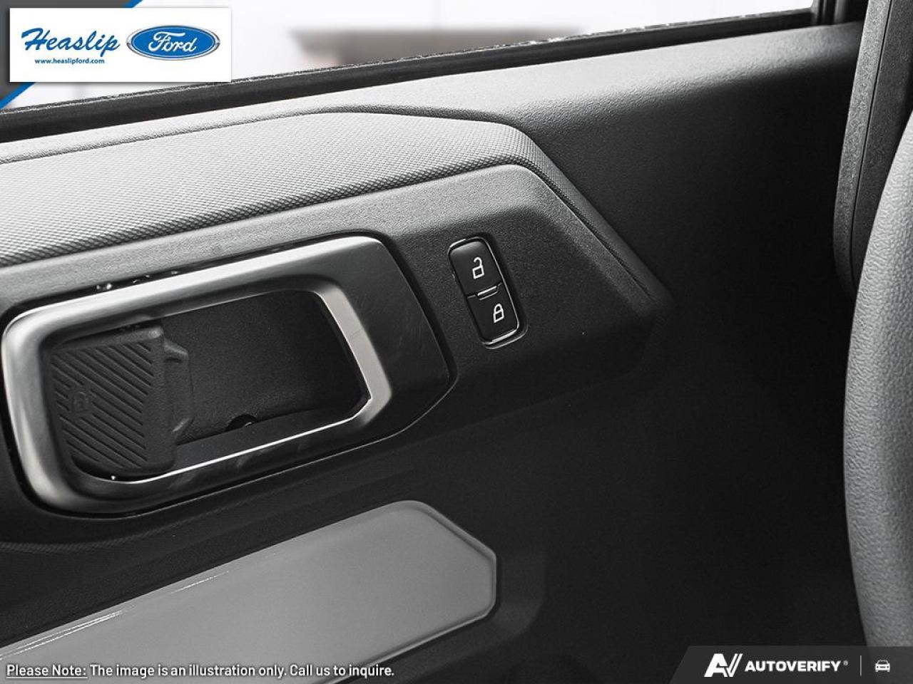 2025 Ford Bronco Base 2 DOOR Photo5