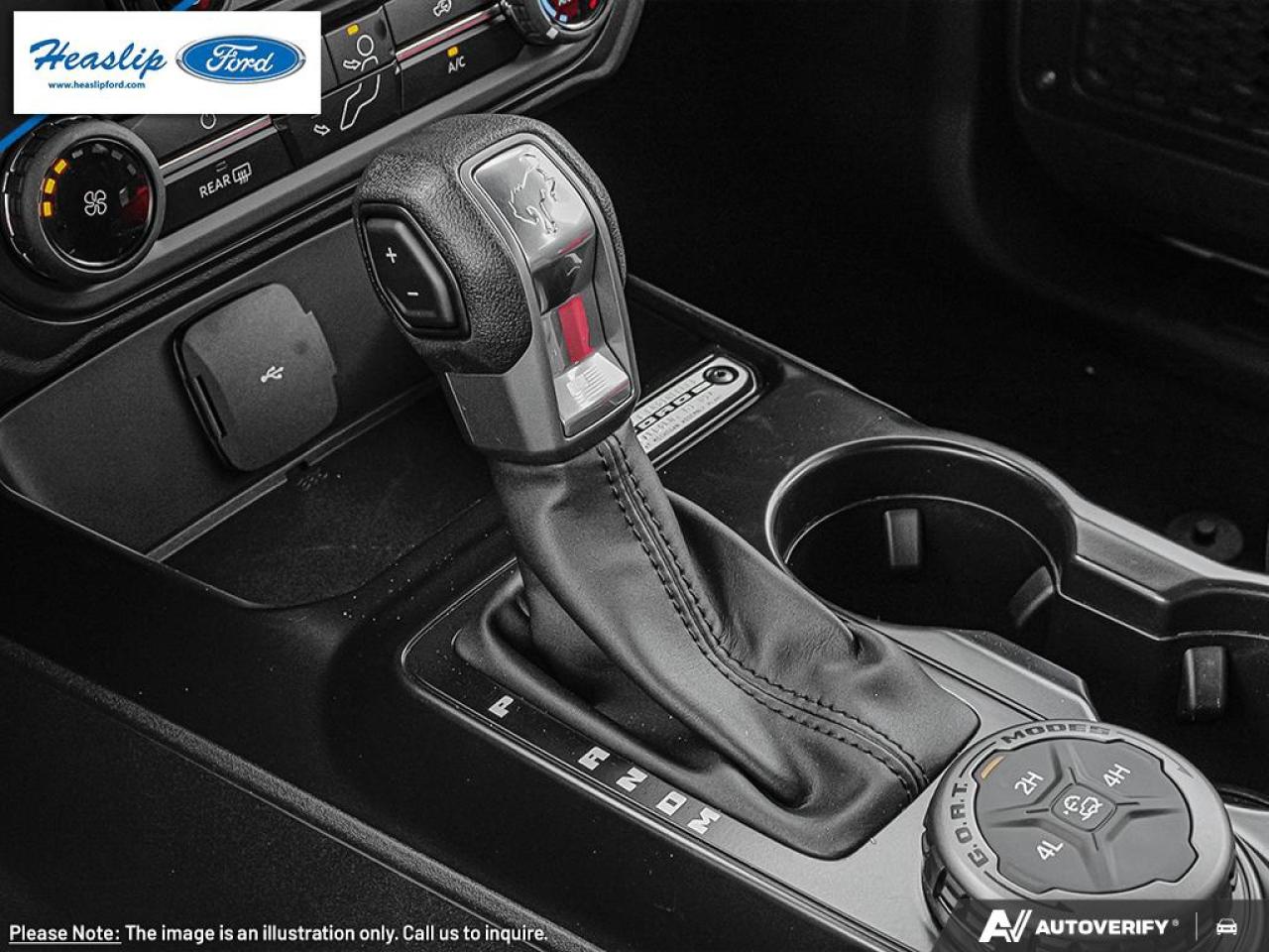 2025 Ford Bronco Base 2 DOOR Photo5