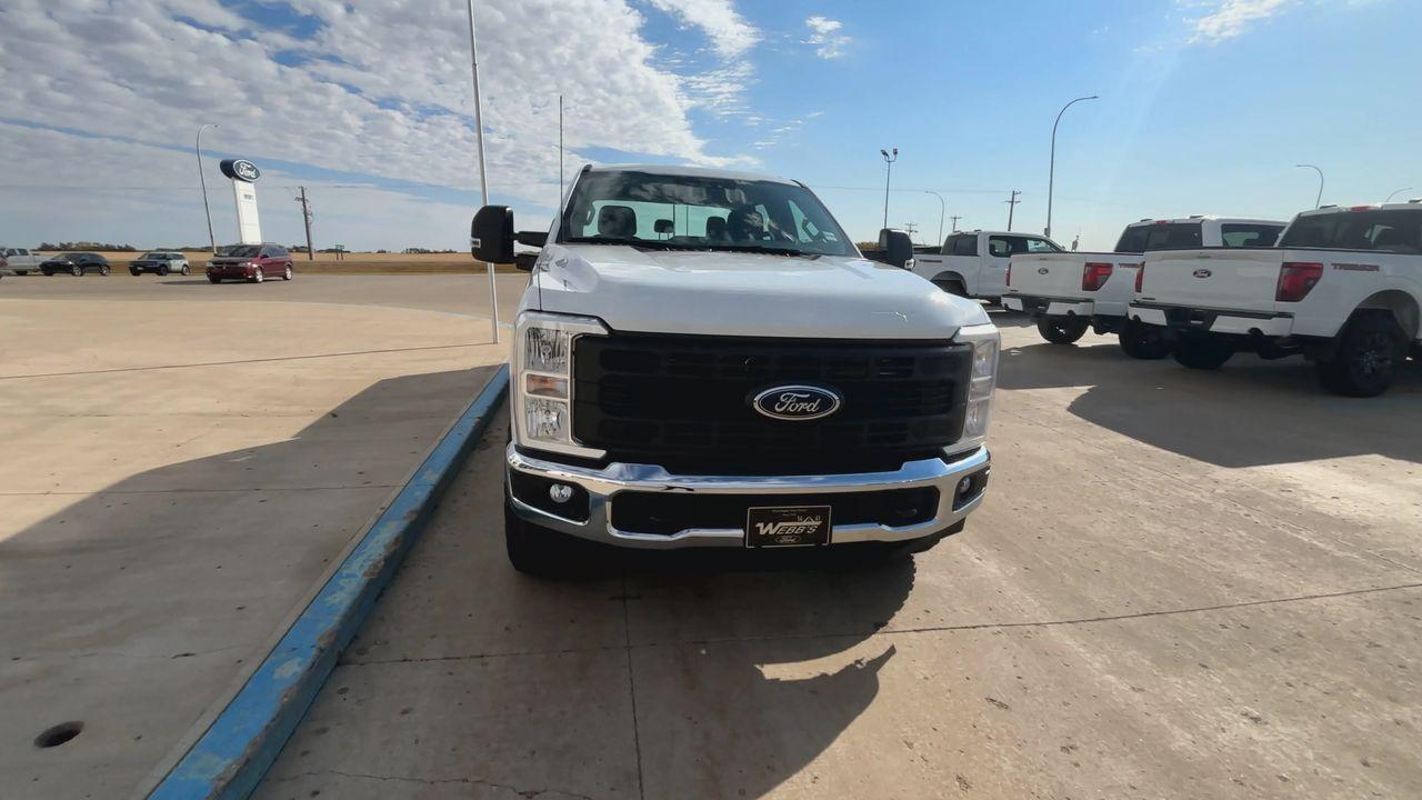 2025 Ford F-250 Super Duty SRW XL 4WD Crew Cab 6.75' Box Photo5