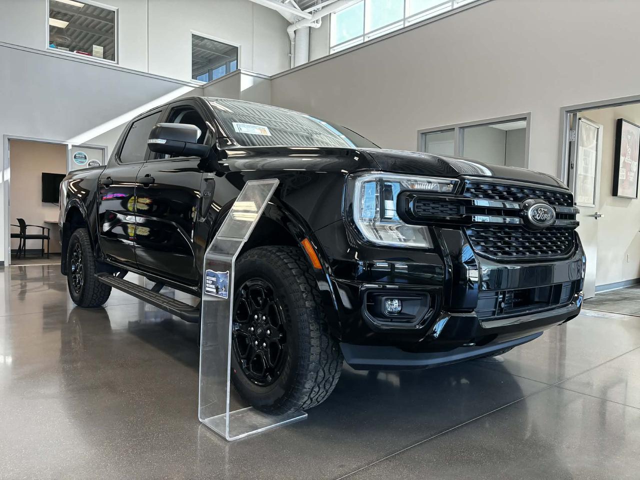 2025 Ford Ranger XLT 4WD SuperCrew 5' Box Photo0
