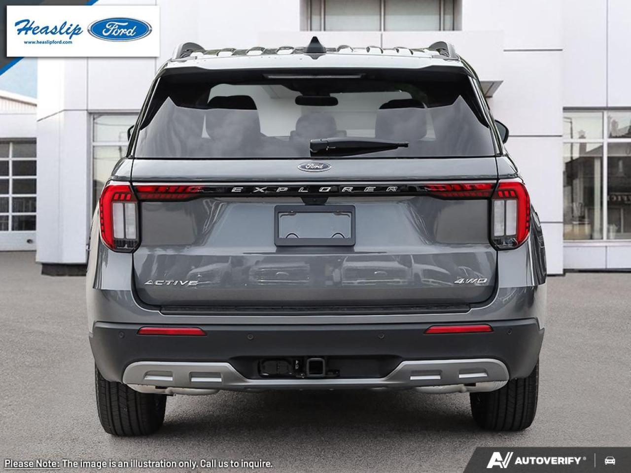 2026 Ford Explorer Active Photo4