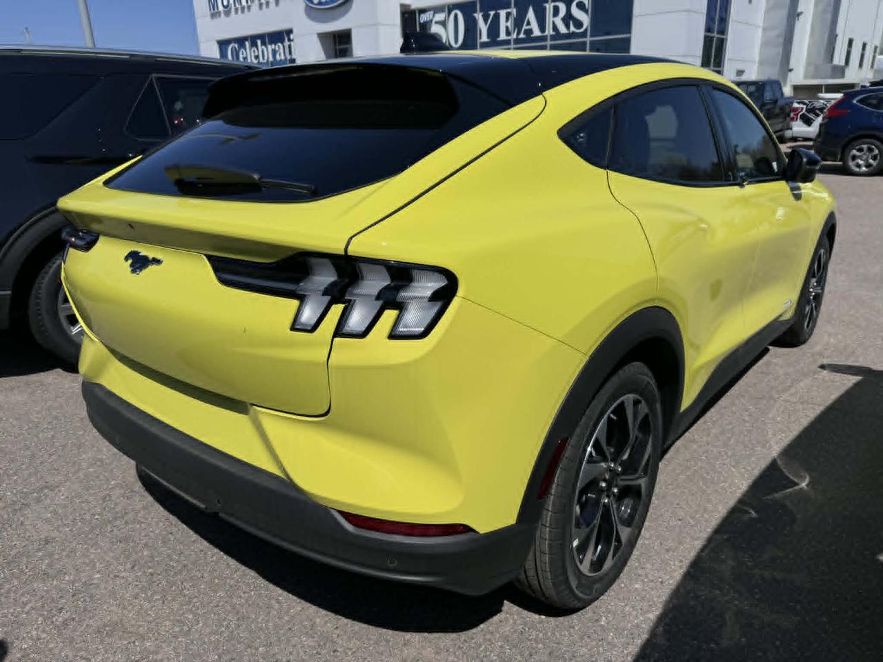 2025 Ford Mustang Mach-E Select Photo5