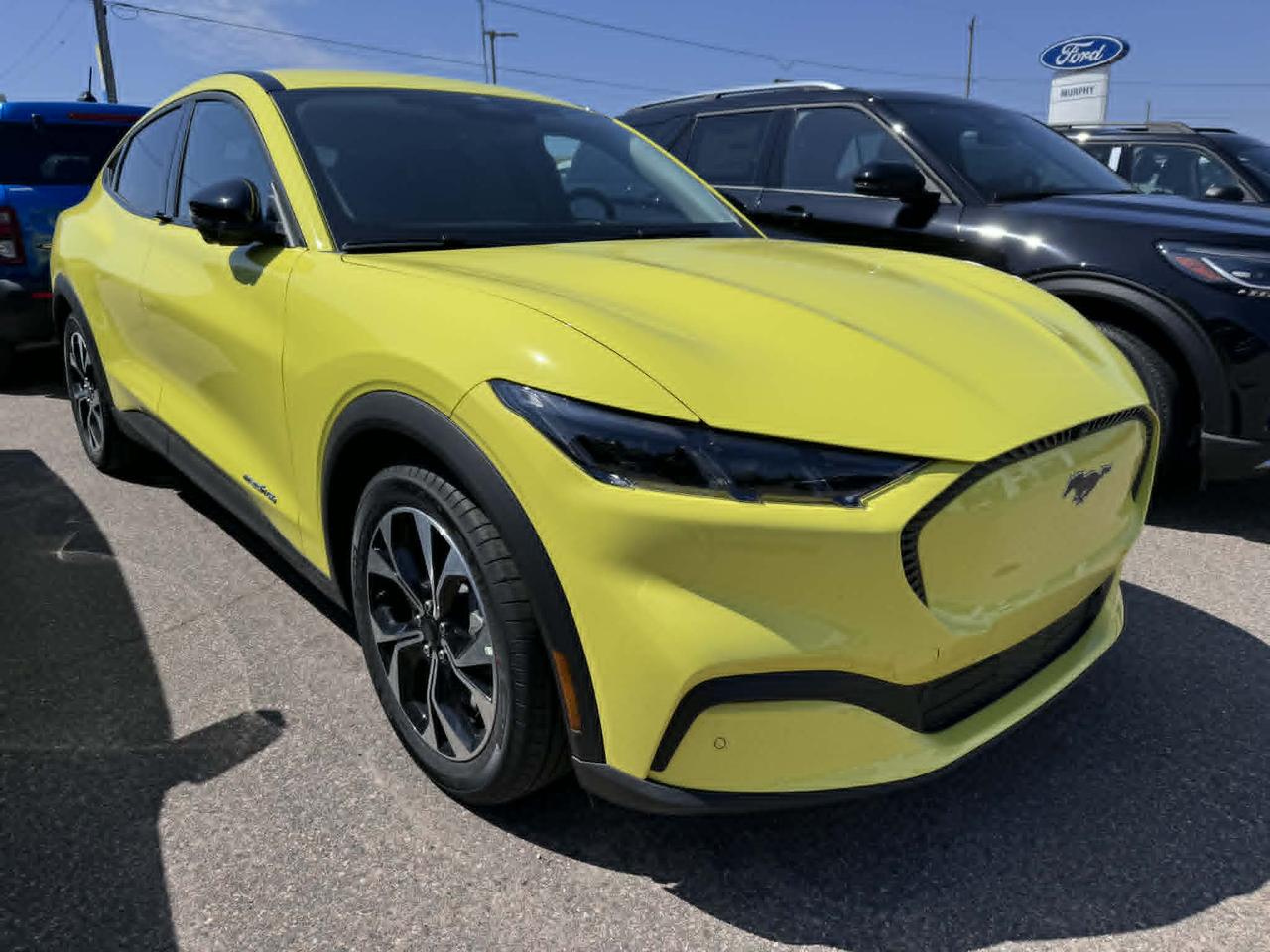 2025 Ford Mustang Mach-E Select Photo5