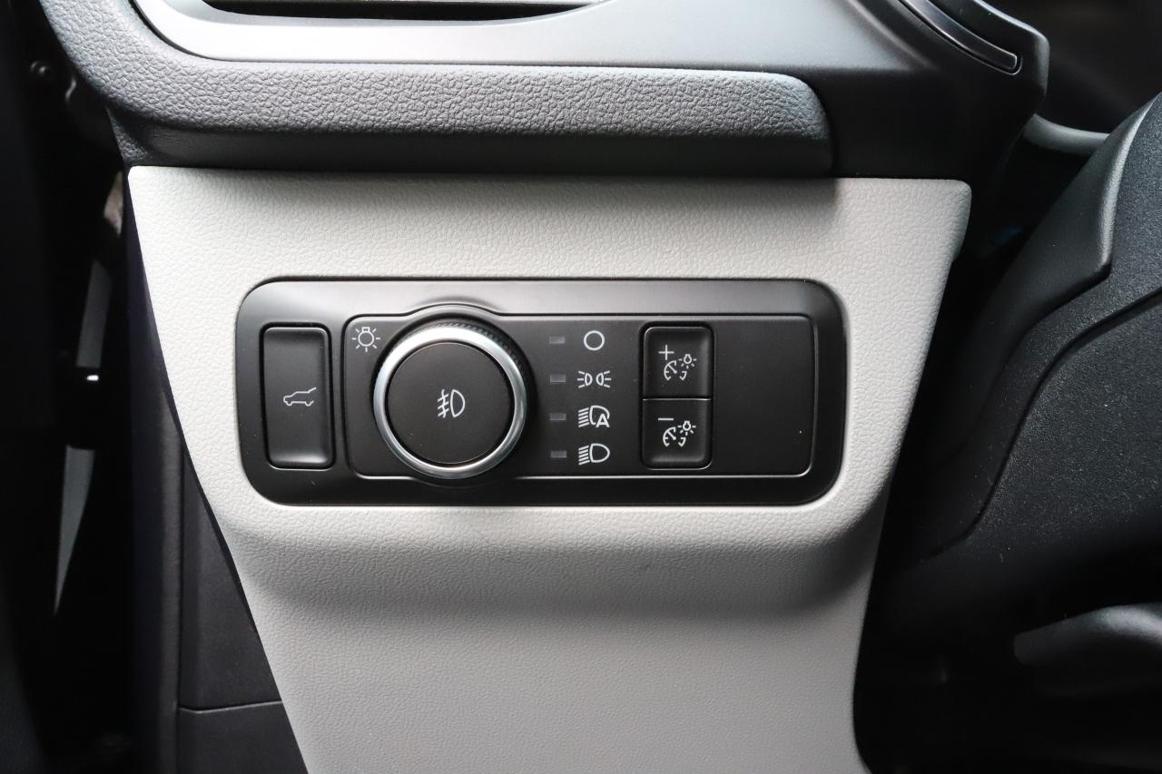 2026 Ford Escape Platinum AWD Photo