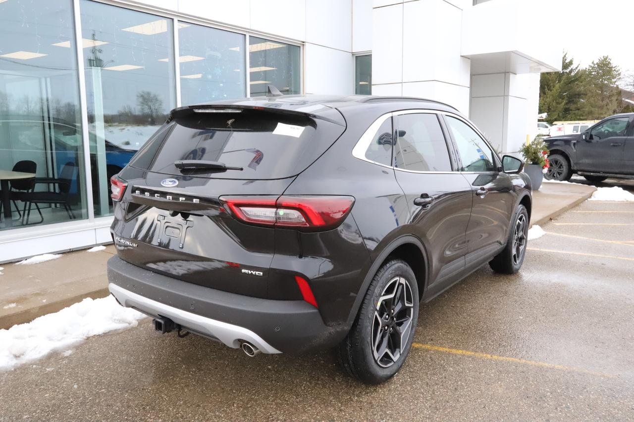 2026 Ford Escape Platinum AWD Photo