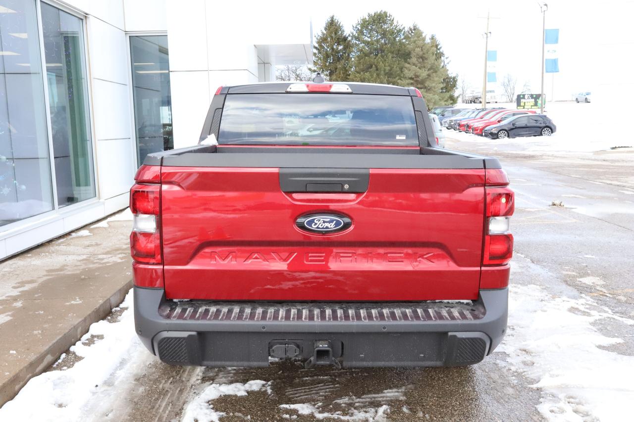 2026 Ford Maverick XLT AWD SuperCrew Photo4