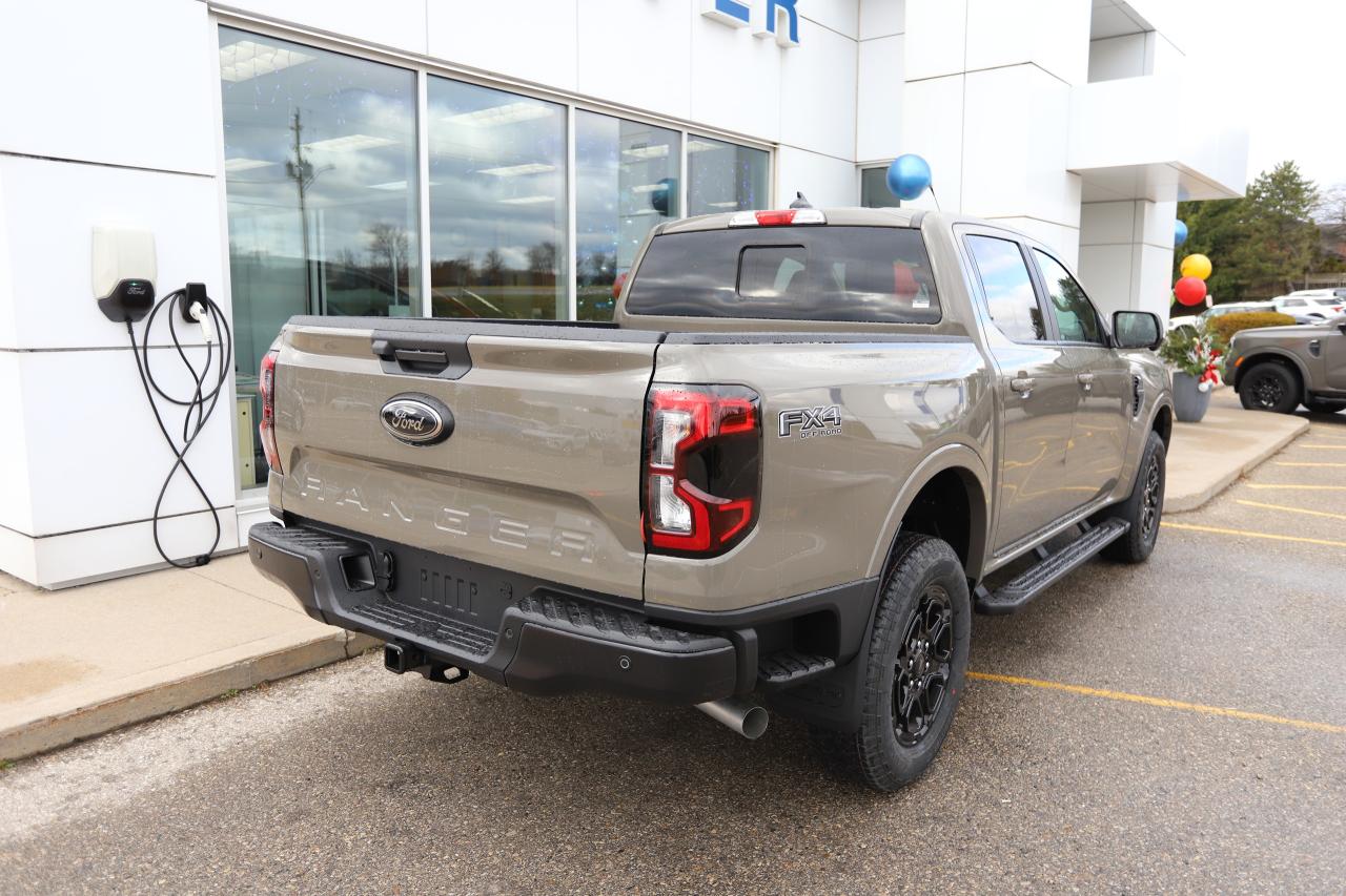 2025 Ford Ranger LARIAT 4WD SuperCrew 5' Box Photo3