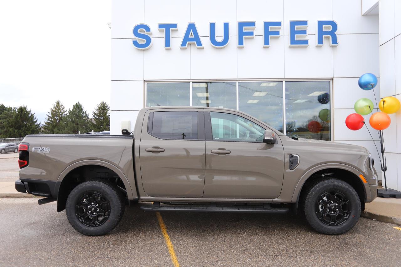 2025 Ford Ranger LARIAT 4WD SuperCrew 5' Box Photo2