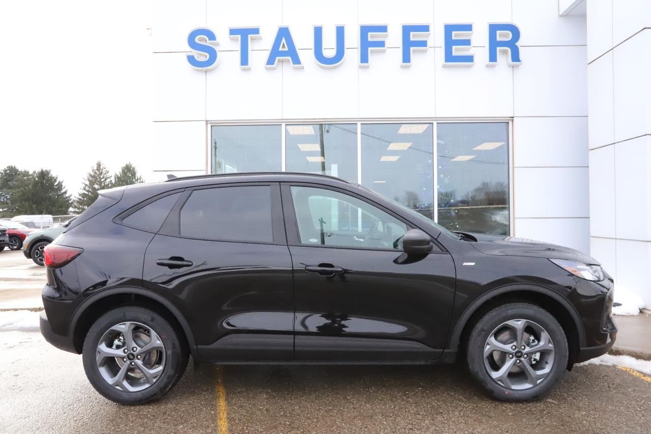 2026 Ford Escape ST-Line AWD Photo2