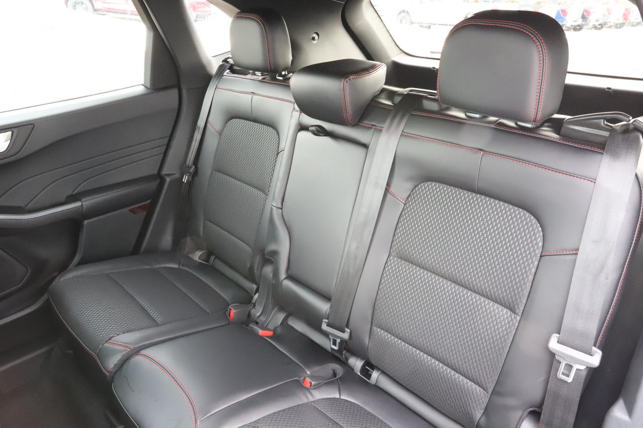 2026 Ford Escape ST-Line AWD Photo