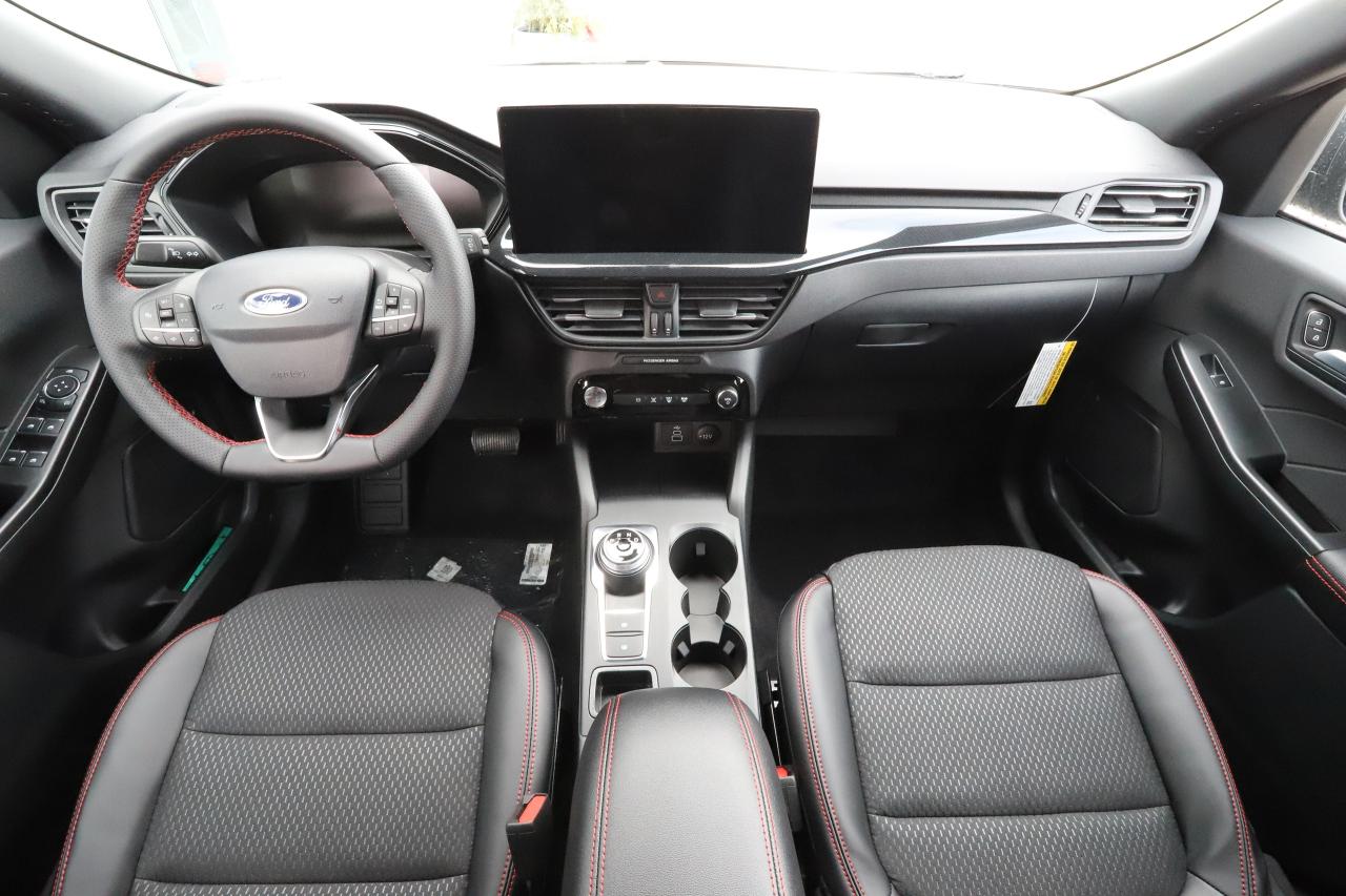 2026 Ford Escape ST-Line AWD Photo