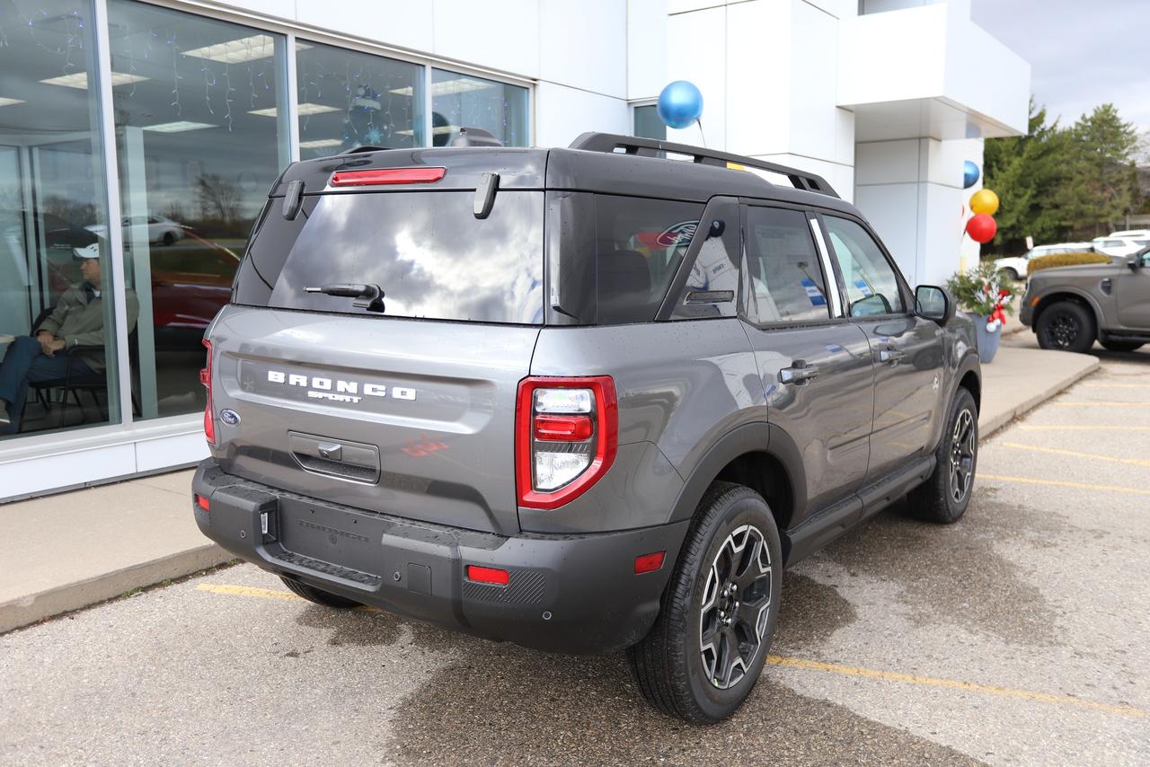 2025 Ford Bronco Sport Outer Banks 4x4 Photo