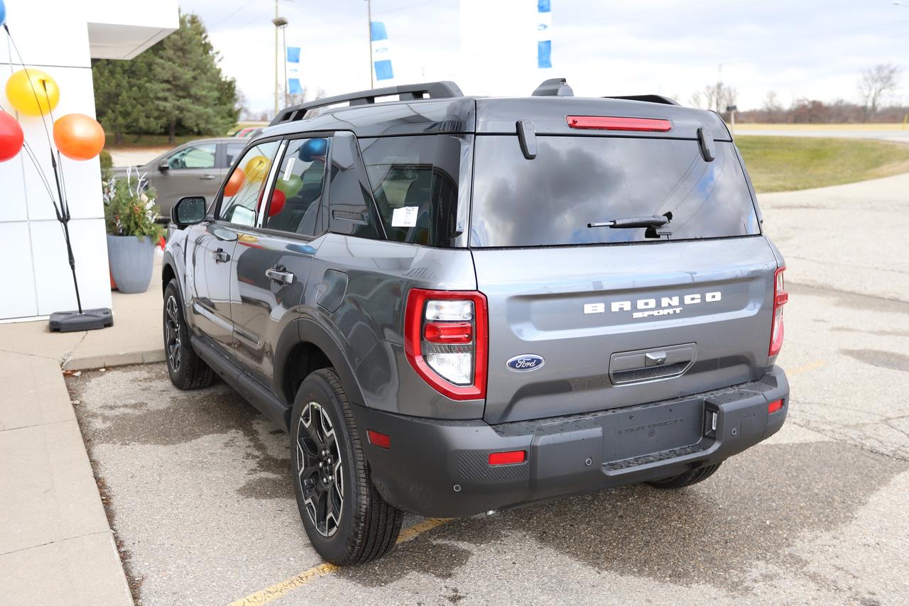 2025 Ford Bronco Sport Outer Banks 4x4 Photo