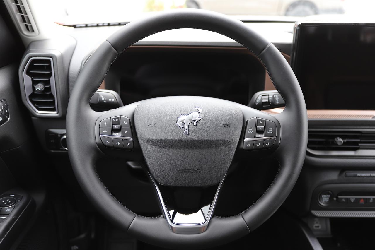 2025 Ford Bronco Sport Outer Banks 4x4 Photo