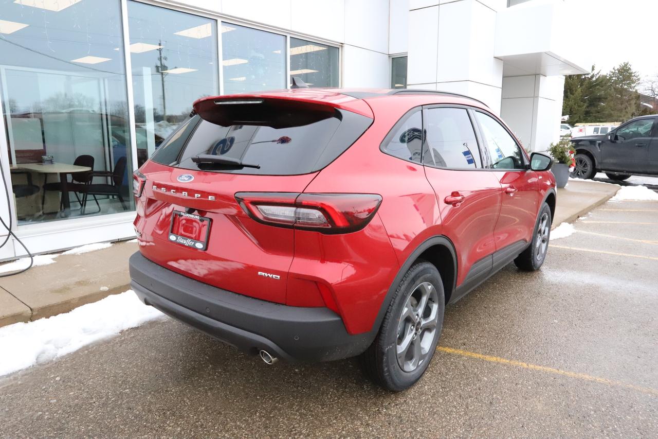 2026 Ford Escape ST-Line AWD Photo