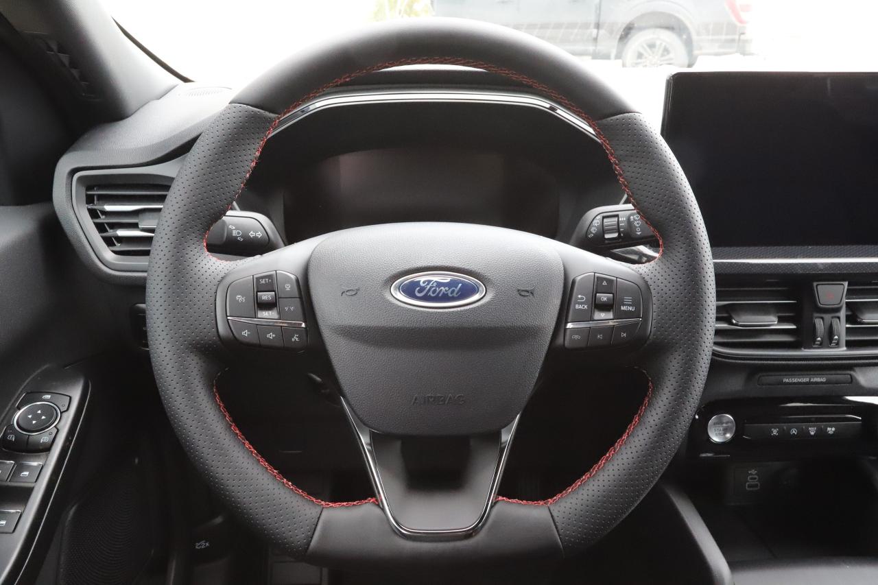 2026 Ford Escape ST-Line AWD Photo