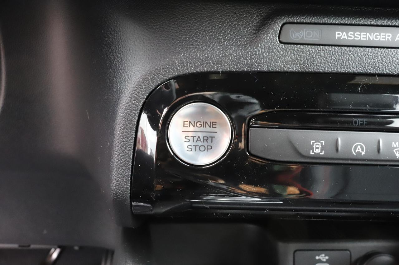 2026 Ford Escape ST-Line AWD Photo