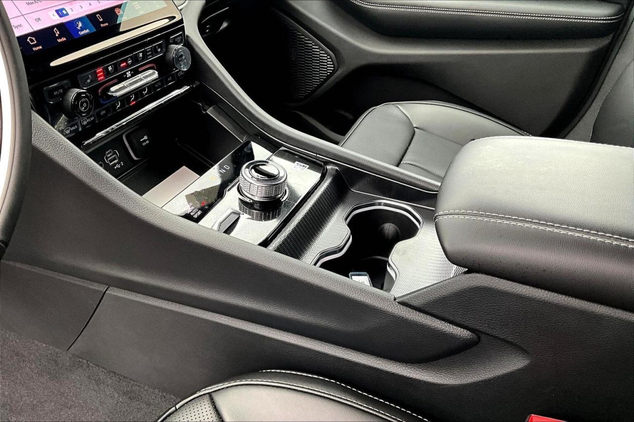 2025 Jeep Grand Cherokee L LIMITED | Pano Roof | Lux Tech 2 | 4x4 Photo