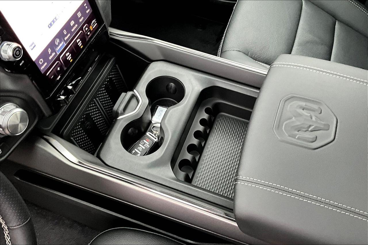 2026 RAM 1500 SPORT CREW | Leather | Night Edition | Sunroof Photo4