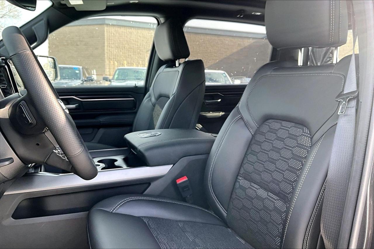 2026 RAM 1500 SPORT CREW | Pano Roof | 20" Wheels | 4x4 Photo