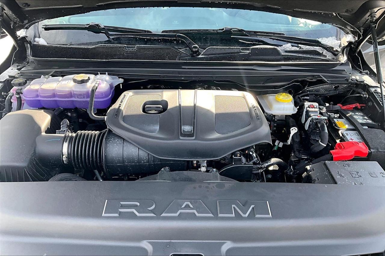 2026 RAM 1500 SPORT CREW | Pano Roof | 20" Wheels | 4x4 Photo